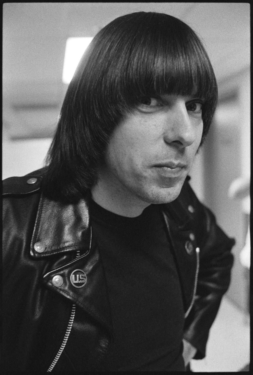 Johnny Ramone guarda la gallery definitiva Foto 1 di 20