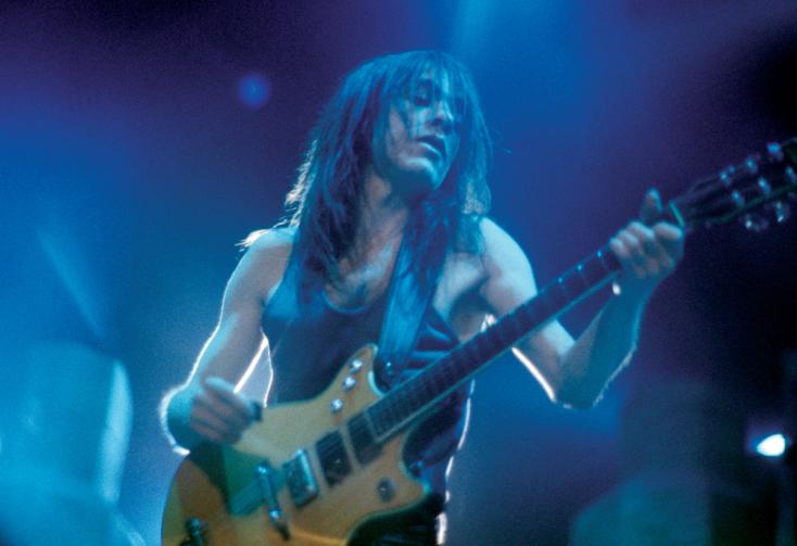 Malcolm Young: le foto più belle del chitarrista che ha fatto la storia ...