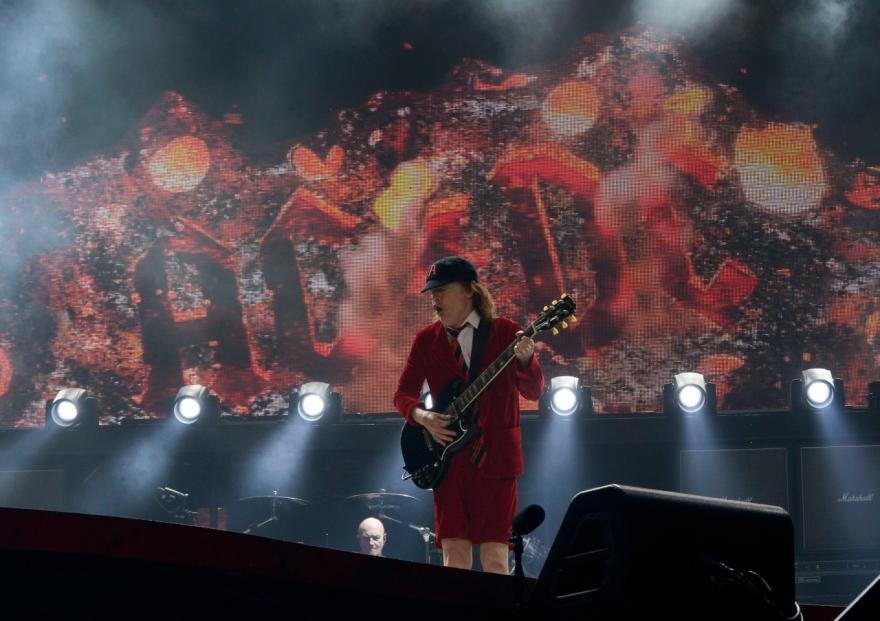 Angus Young  in concerto a Londra