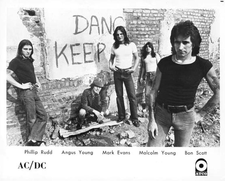 AC/DC