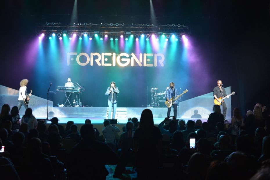 8: Foreigner - Cold As Ice (1977) 