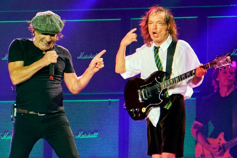 13: AC/DC - SWEET CANDY