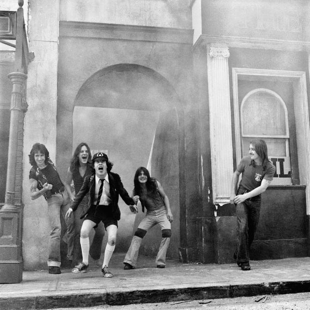 AC/DC