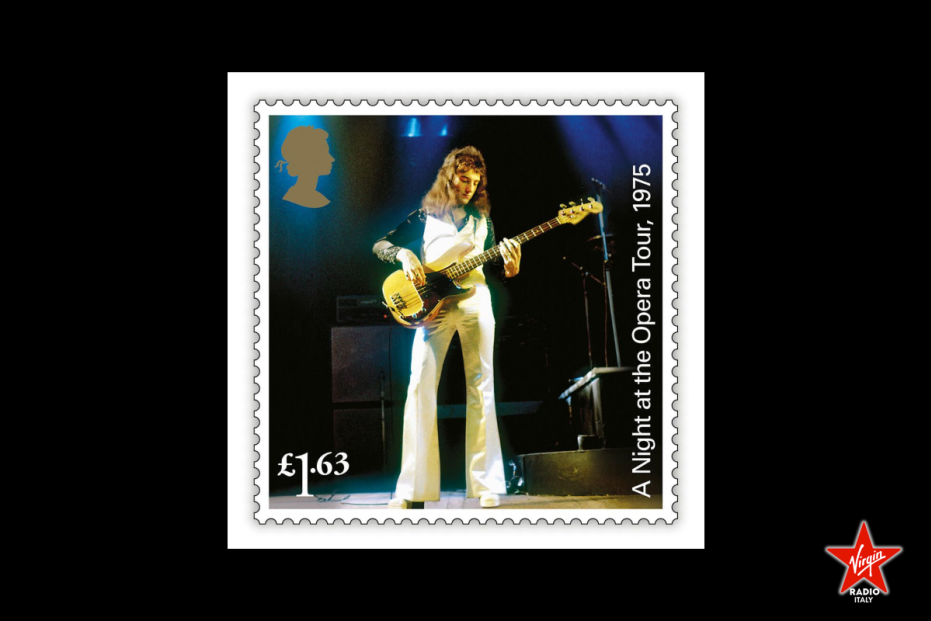 John Deacon all'Hammersmith Odeon nel 1975