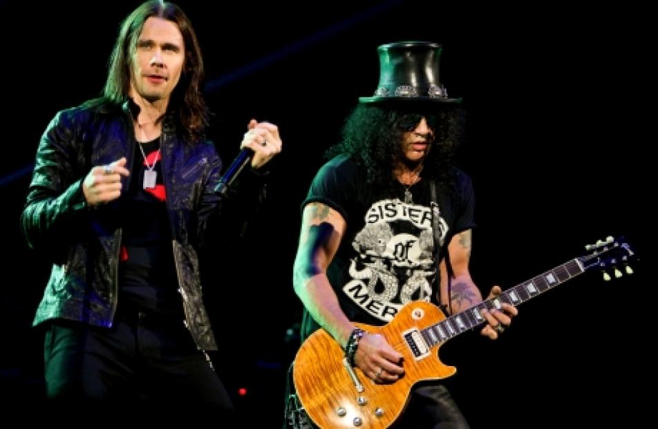 Slash live