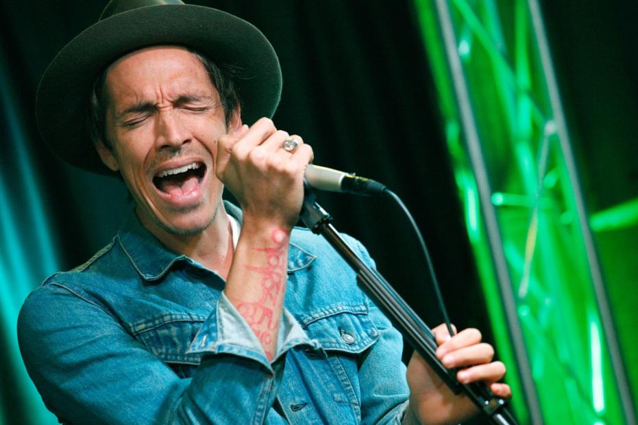 Brandon Boyd at Radio 104.5 Performance Theater