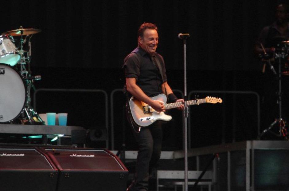 Il tributo di Bruce Springsteen a Glenn Frey con Take It Easy