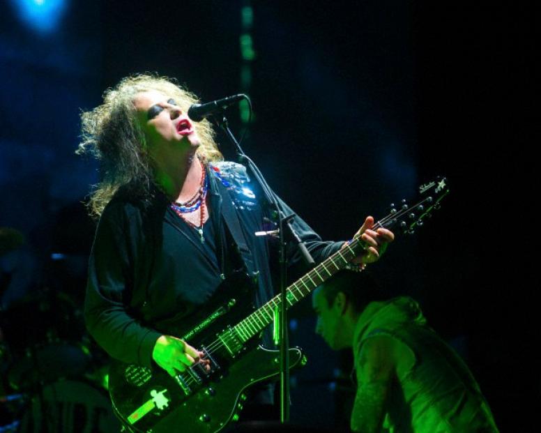 The Cure in concerto