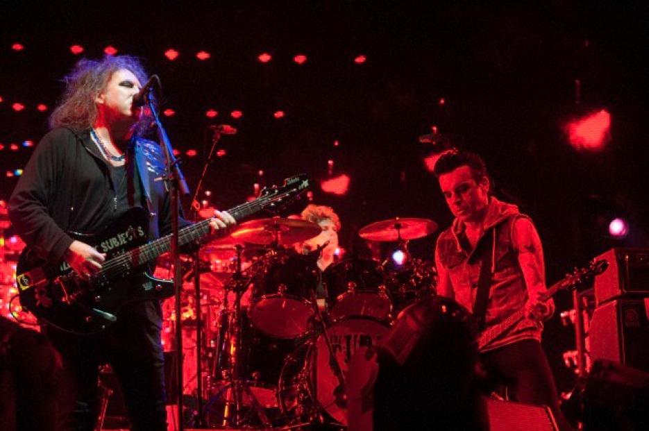 The Cure in concerto
