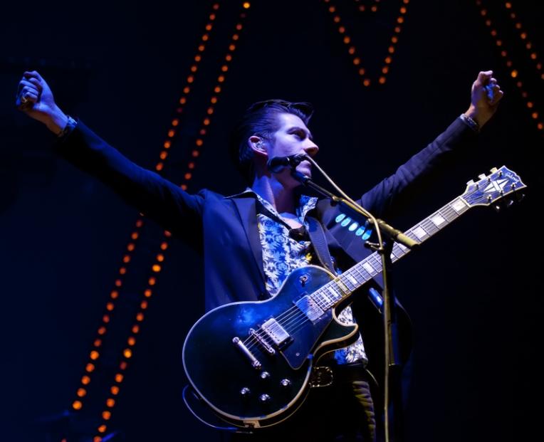 ARTIC MONKEYS (16)