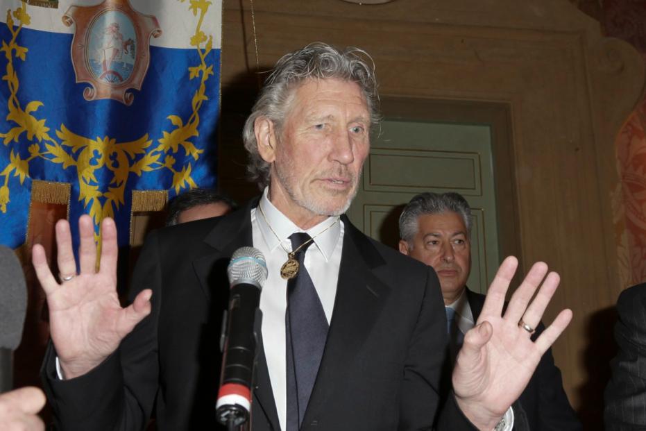 PINK FLOYD BASSIST AND SONGWRITER ROGER WATERS VISITS THE VILLAGES OF ANZIO AND APRILIA NEAR ROME WHERE HIS FATHER ERIC FLETCHER WATERS DIED DURING II