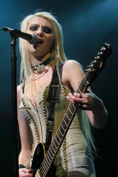 'The Pretty Reckless' Performs at SXSW 2011