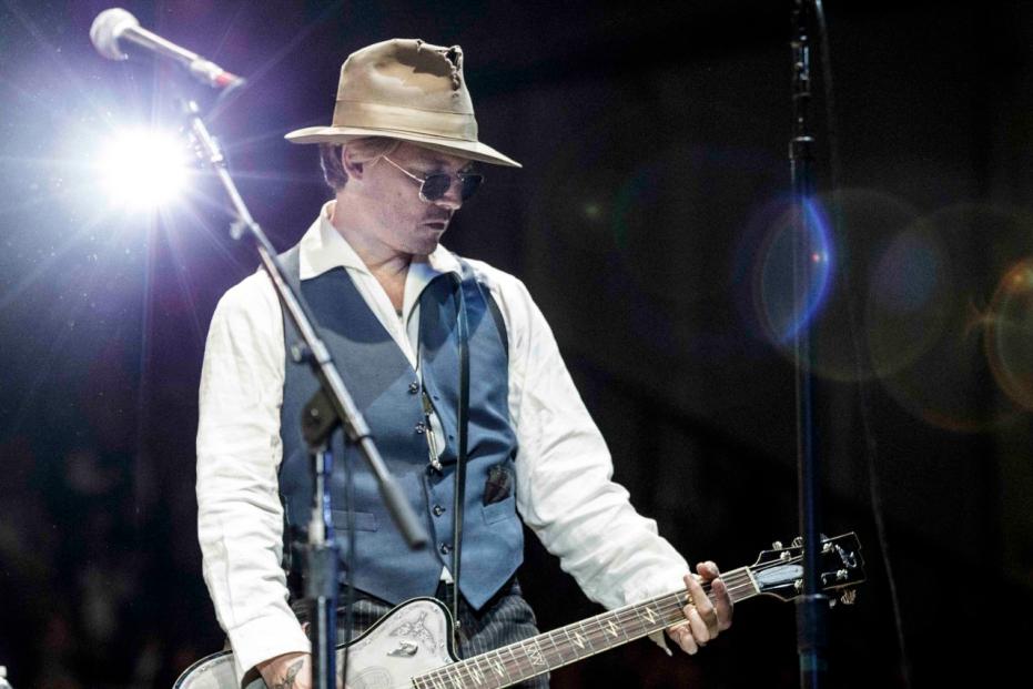 USA - Music - Willie Nelson and Johnny Depp Perform in Austin