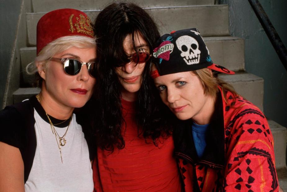 Debbie Harry, Joey Ramone e Tina Weymouth