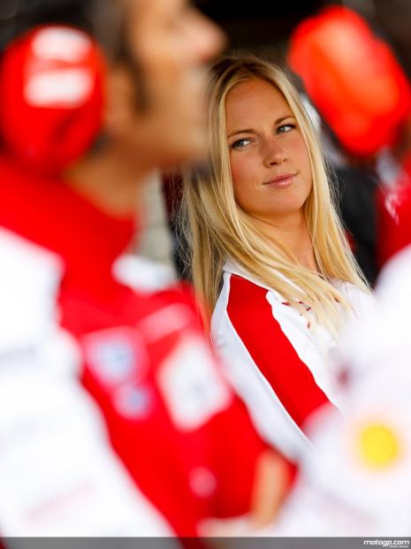 gpassen,paddock-girls_ds-_s5d2368_original