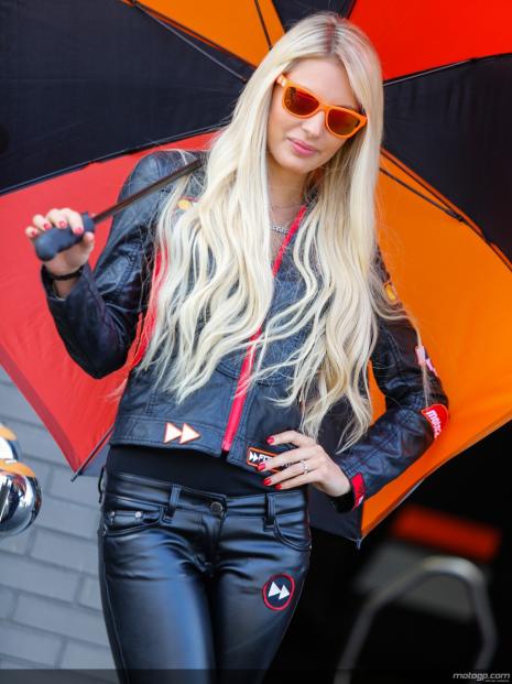 gpassen,paddock-girls_ds-_s5d2393_original