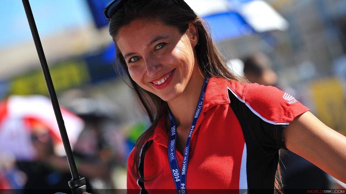 0520_r10_grid_girl_full