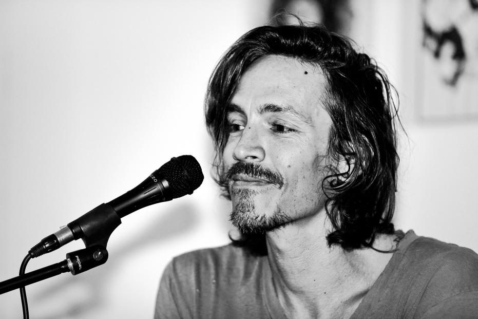 So the Echo a night with Brandon Boyd. The leader and singer of Rock band INCUBUS, presenting his new book of drawings and paintings in Bologna at ONO
