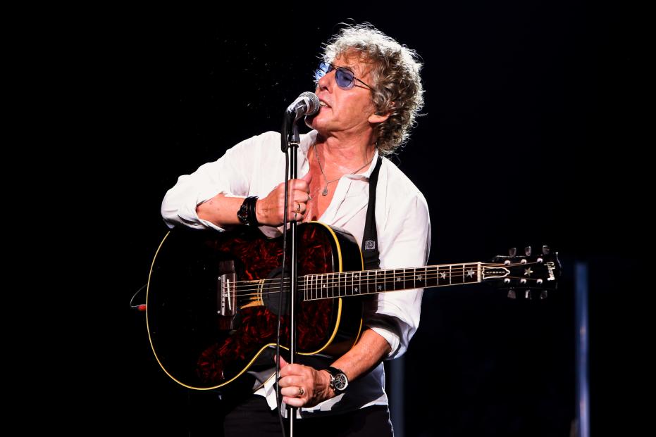 The WHO performing live at YAS ARENA in Abu Dhabi on November 23rd 2014. After race F1 Concert. First date of Anniversary Greatest Hits World Tour