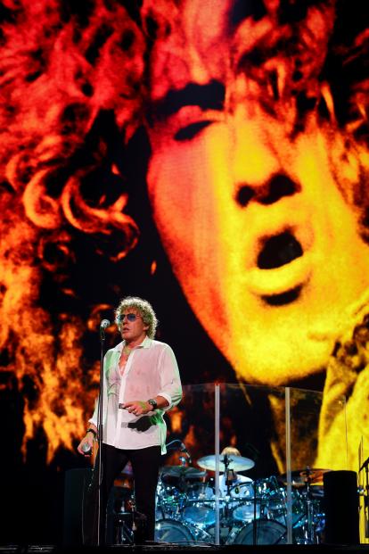 The WHO performing live at YAS ARENA in Abu Dhabi on November 23rd 2014. After race F1 Concert. First date of Anniversary Greatest Hits World Tour