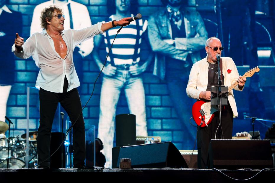 The WHO performing live at YAS ARENA in Abu Dhabi on November 23rd 2014. After race F1 Concert. First date of Anniversary Greatest Hits World Tour