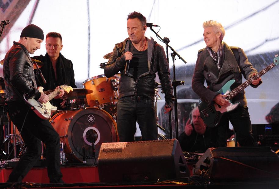 World AIDS Day benefit concert in Times Square