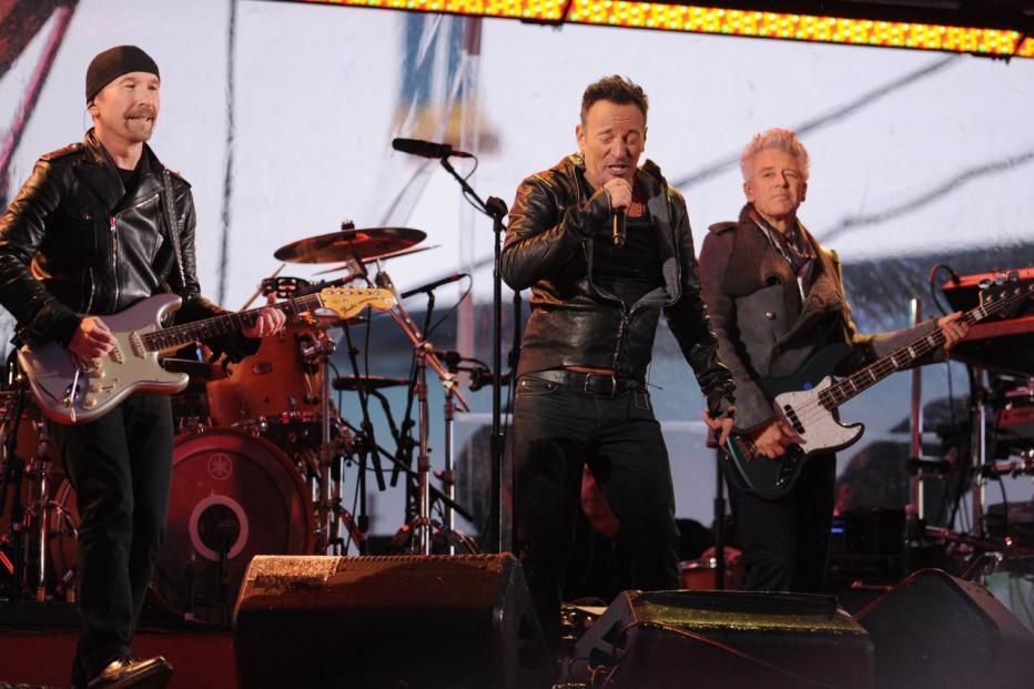 World AIDS Day benefit concert in Times Square