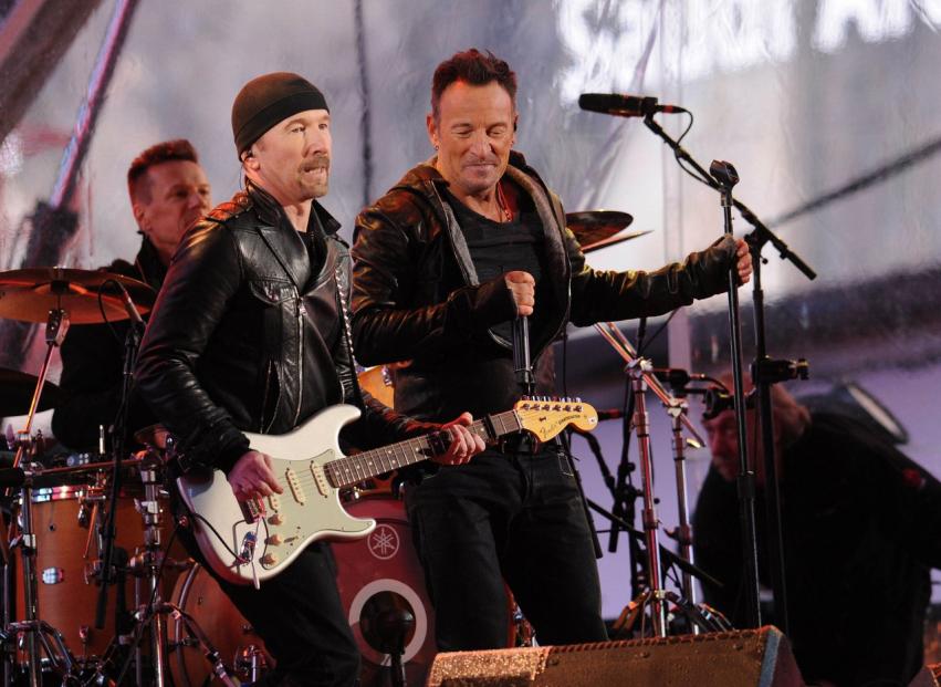 World AIDS Day benefit concert in Times Square