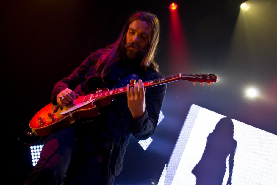 Bush in concert at the Nob Hill Masonic in San Francisco
