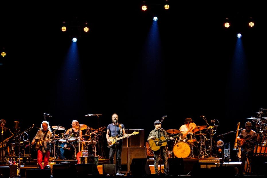 Paul Simon and Sting perform live together in Milan