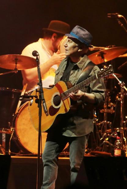Paul Simon and String perform for a sold-out crowd in Milan, Italy