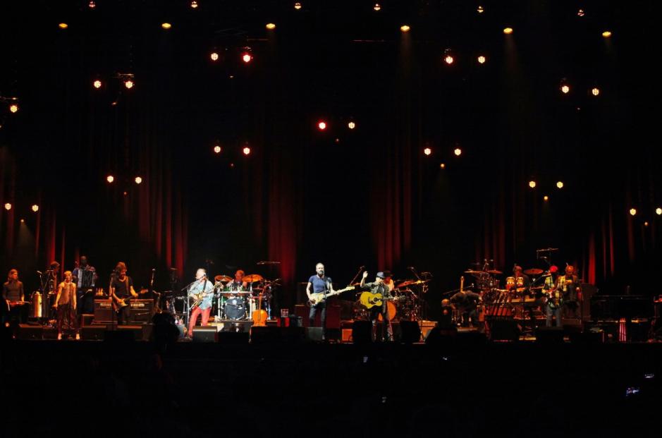Paul Simon and String perform for a sold-out crowd in Milan, Italy