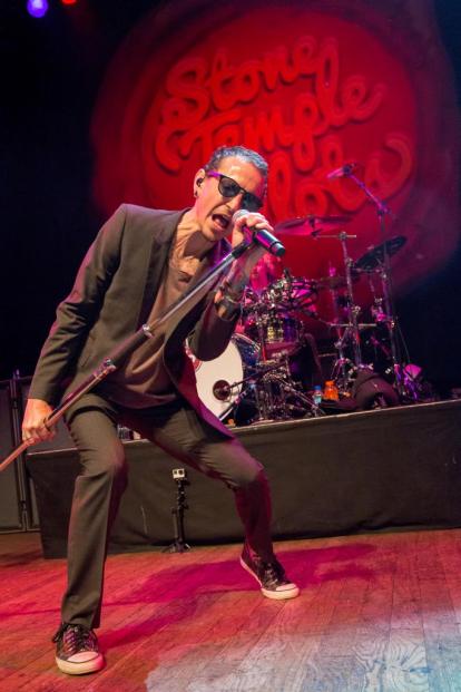 Stone Temple Pilots Live in Hollywood