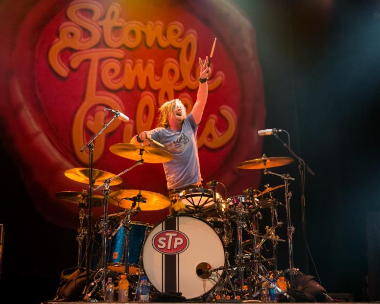 Stone Temple Pilots Live in Hollywood