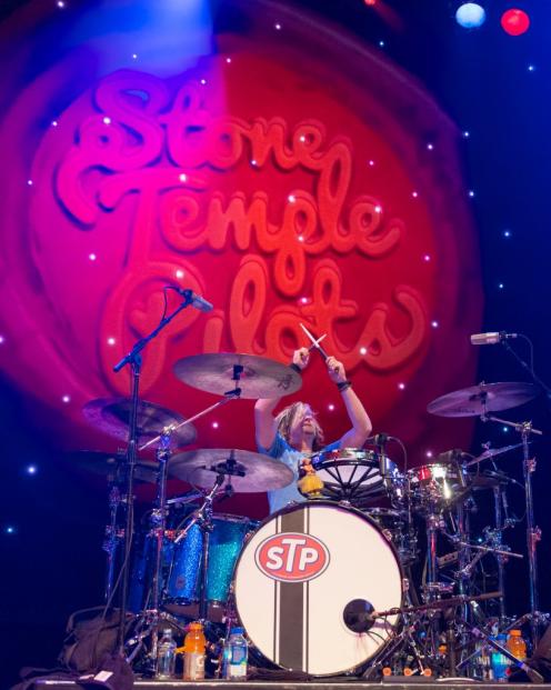 Stone Temple Pilots Live in Hollywood