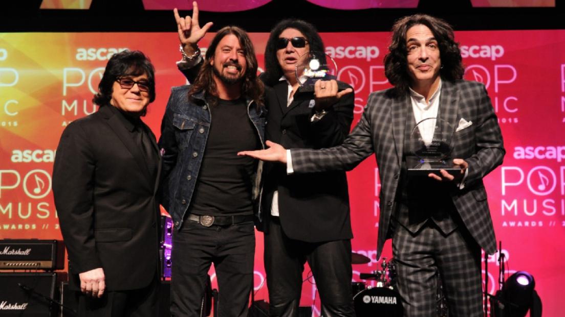 Dave Grohl: i Kiss sono i miei supereroi!