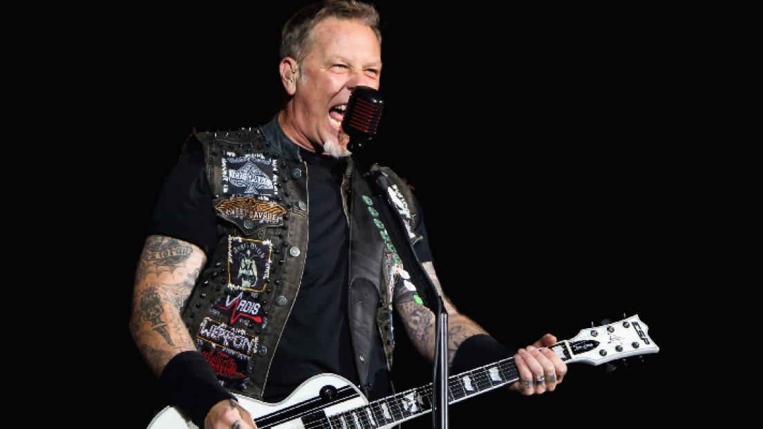 Metallica, James Hetfield ha fatto visita ai soldati ucraini feriti in guerra. Guarda le foto