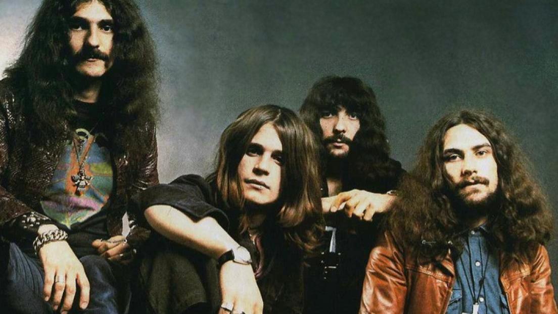 Black Sabbath, Geezer Butler rivela: “Con Ozzy più soldi facevamo e più spendevamo per la droga”