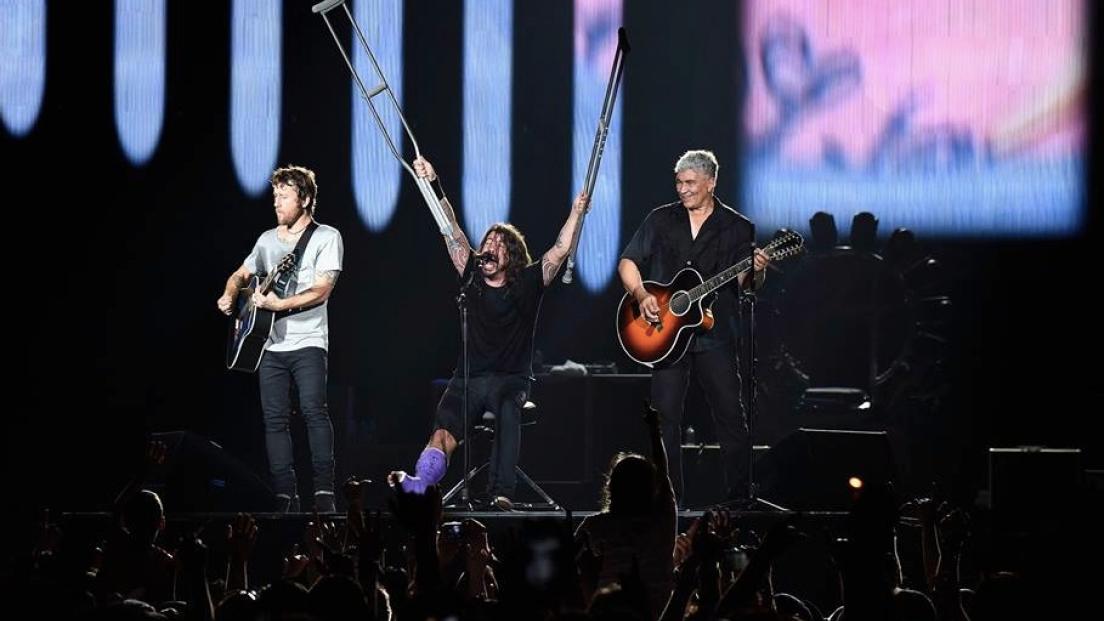 Dave Grohl: "Ho pianto come un bambino quando ho visto i Florence And The Machine a Glastonbury"
