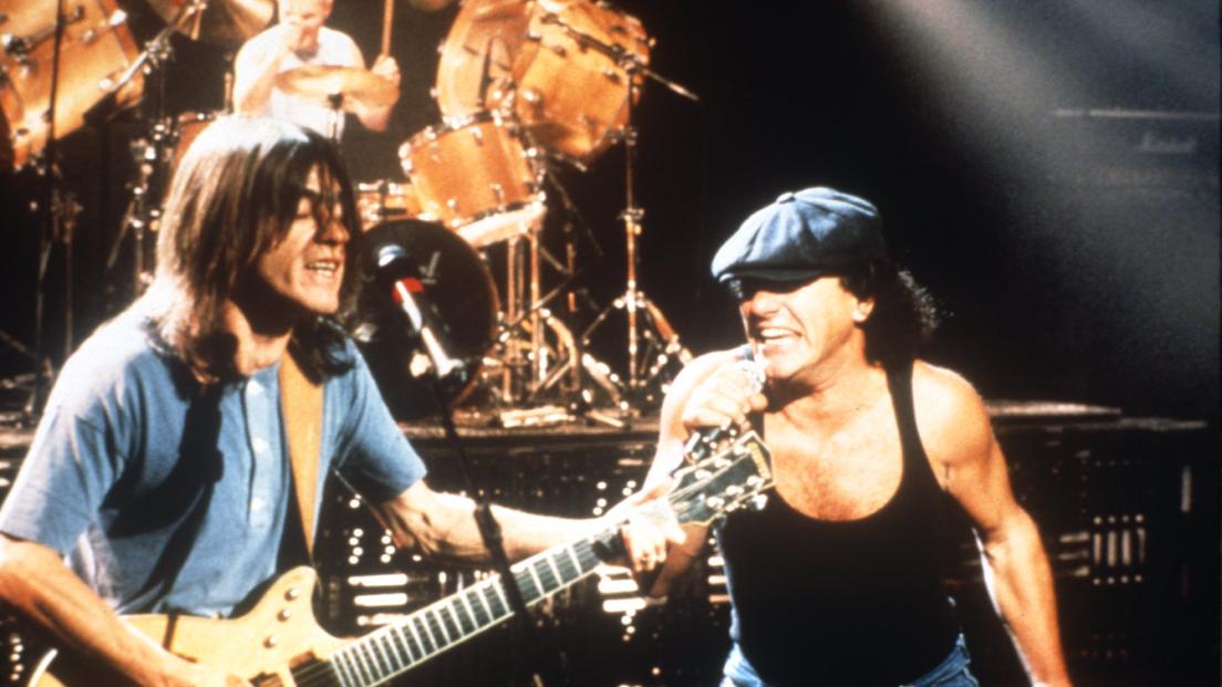 AC/DC, Brian Johnson parla della scomparsa di Malcolm Young: "Il cuore della band ha smesso di battere quando se n’è andato"