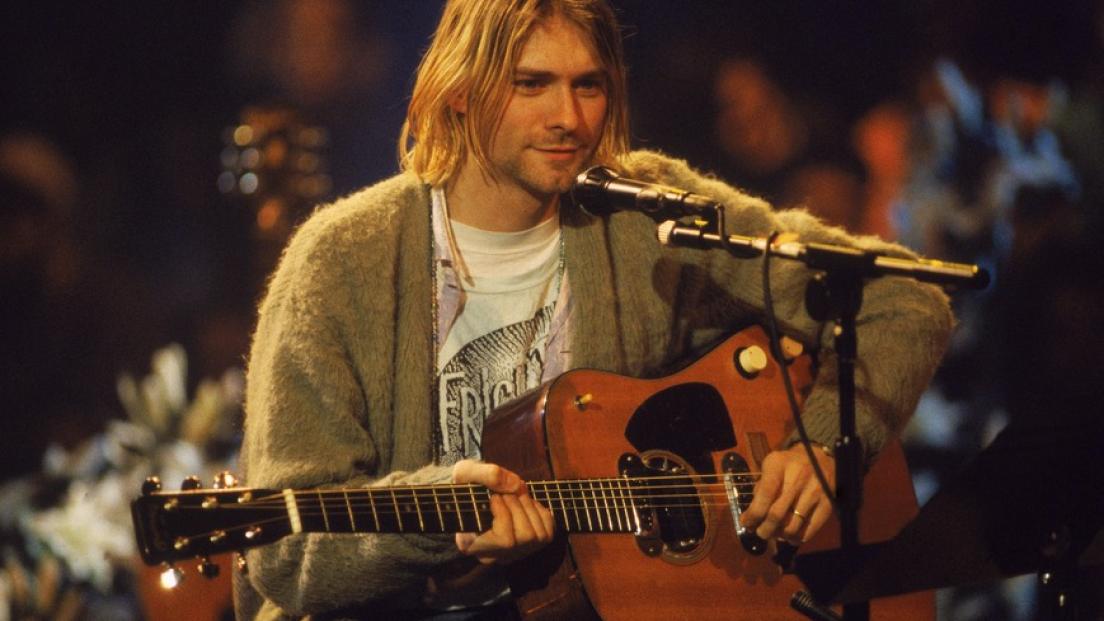 Kurt Cobain: il suo cardigan usato per l’MTV Unplugged ancora all’asta a un prezzo record 