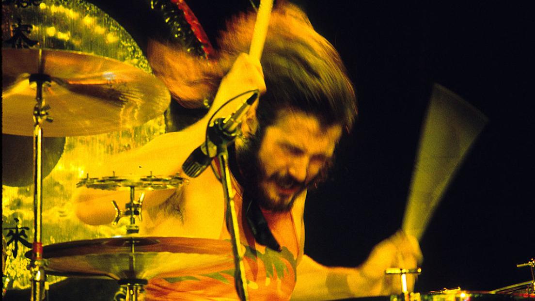 Led Zeppelin: annunciata "Beast", la prima biografia ufficiale sul grande John Bonham! Tutti i dettagli