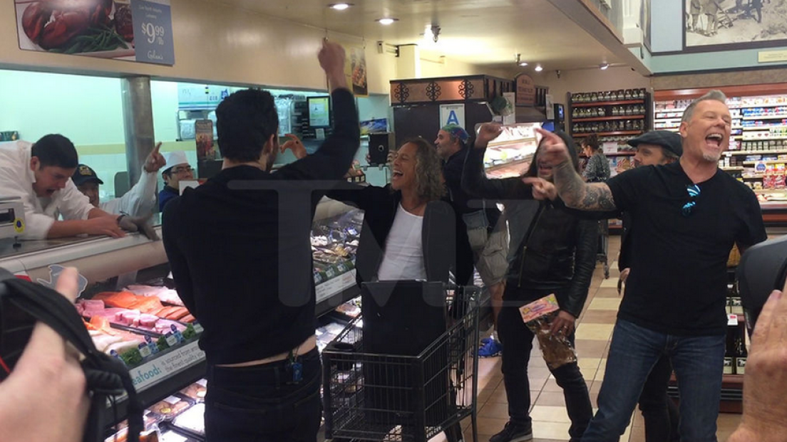 Metallica: Enter Sandman al supermercato! Guarda il video