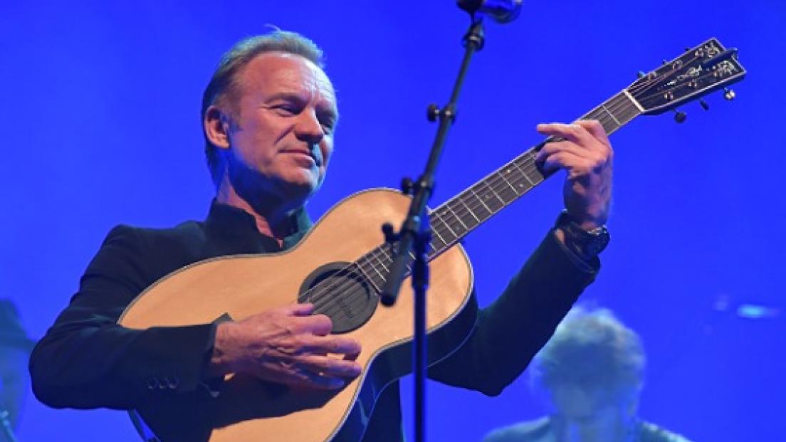 Celebrating David Bowie: Sting canta dal vivo "Blackstar" e "Lazarus"! Guarda i VIDEO