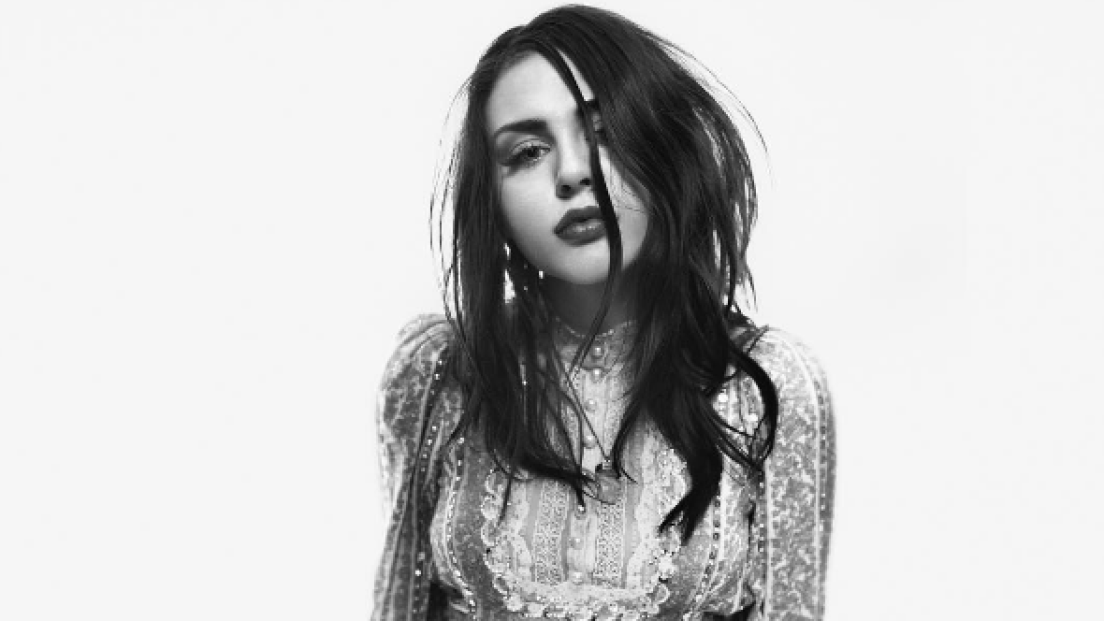 Frances Bean Cobain a proposito dei suoi nuovi progetti: "Mio padre oggi sarebbe fiero di me". L'intervista
