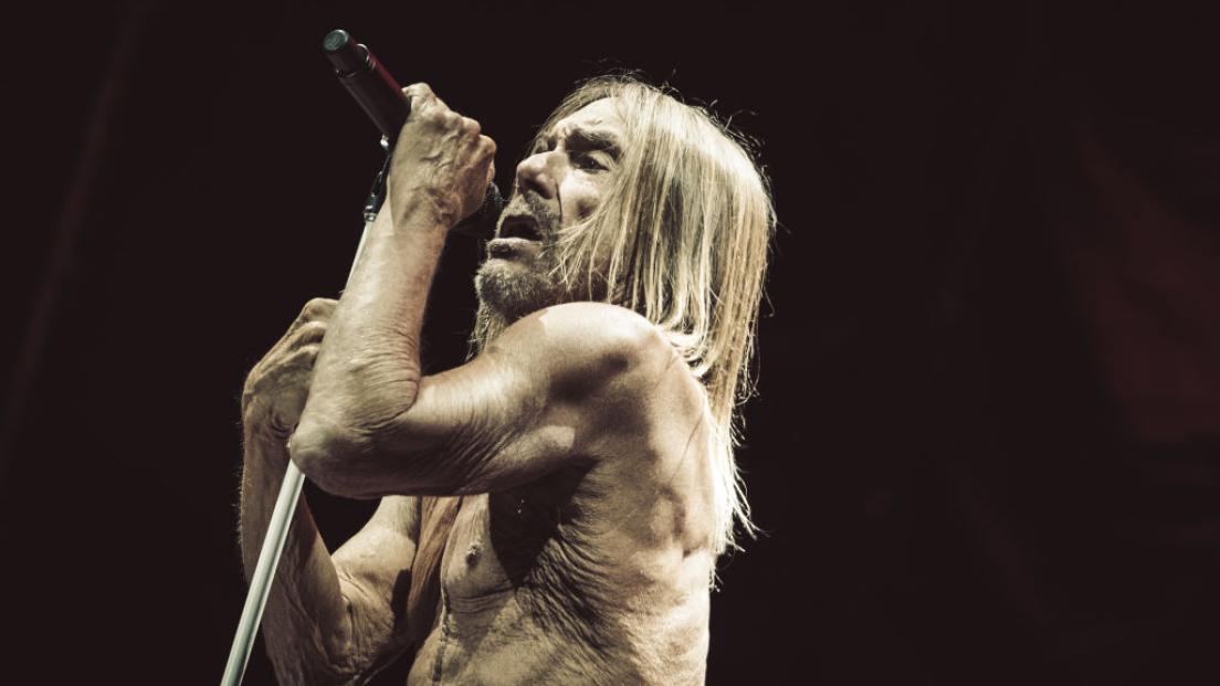 Iggy Pop: in arrivo l'autobiografia ‘Til Wrong Feels Right, con testi, foto, note e scritti inediti dell'iguana del rock