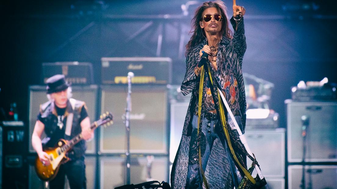 Aerosmith: crisi epilettica per Steven Tyler