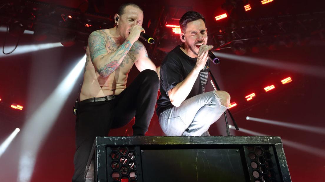 Linkin Park, parla Mike Shinoda: "Non ci sarà un tour con l’ologramma di Chester"