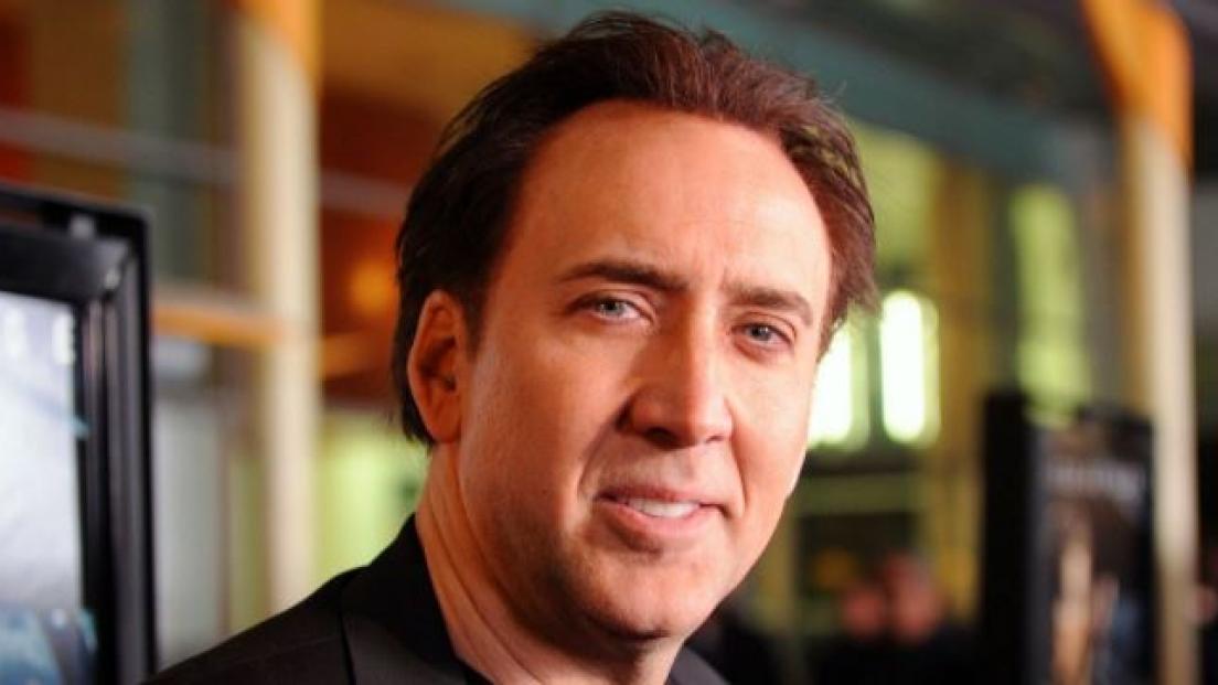 Nicolas Cage si è ispirato ad Axl Rose e Dave Mustaine nel suo nuovo film horror "Mandy". Guarda il trailer