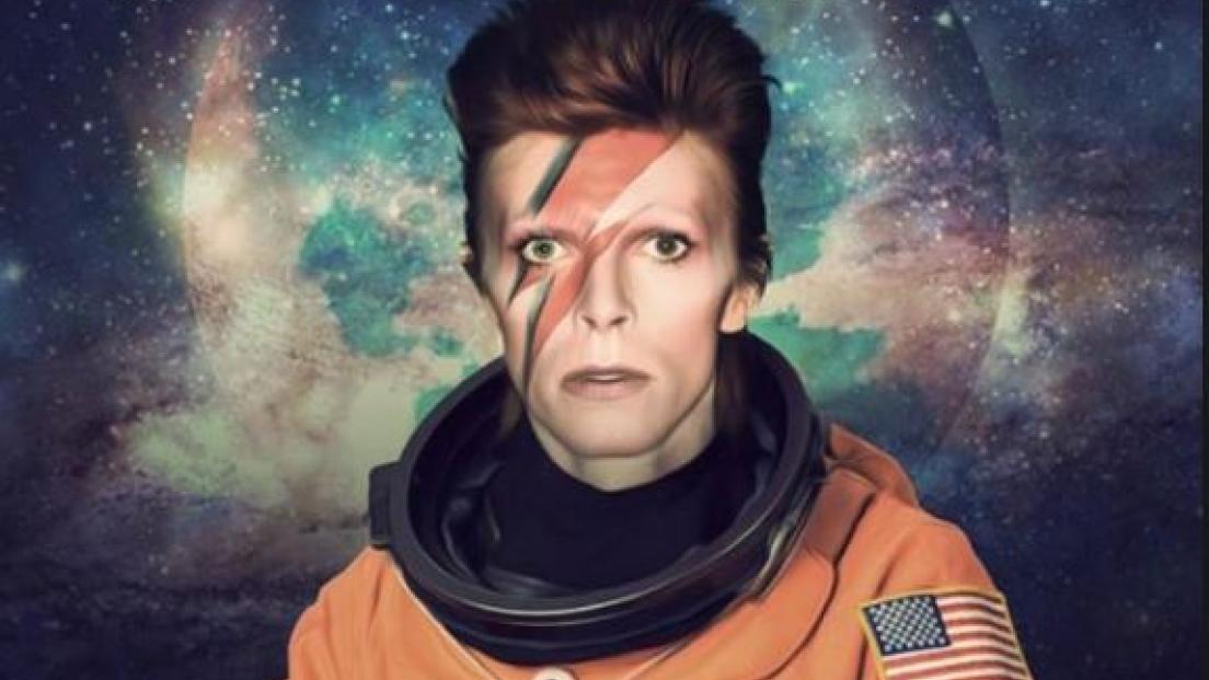 David Bowie: una macchina Tesla è stata lanciata nello spazio e suona Space Oddity! Tutte le info